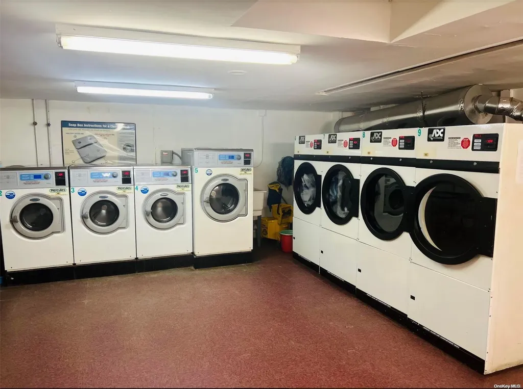143-50 Barclay Avenue Flushing NY 11355