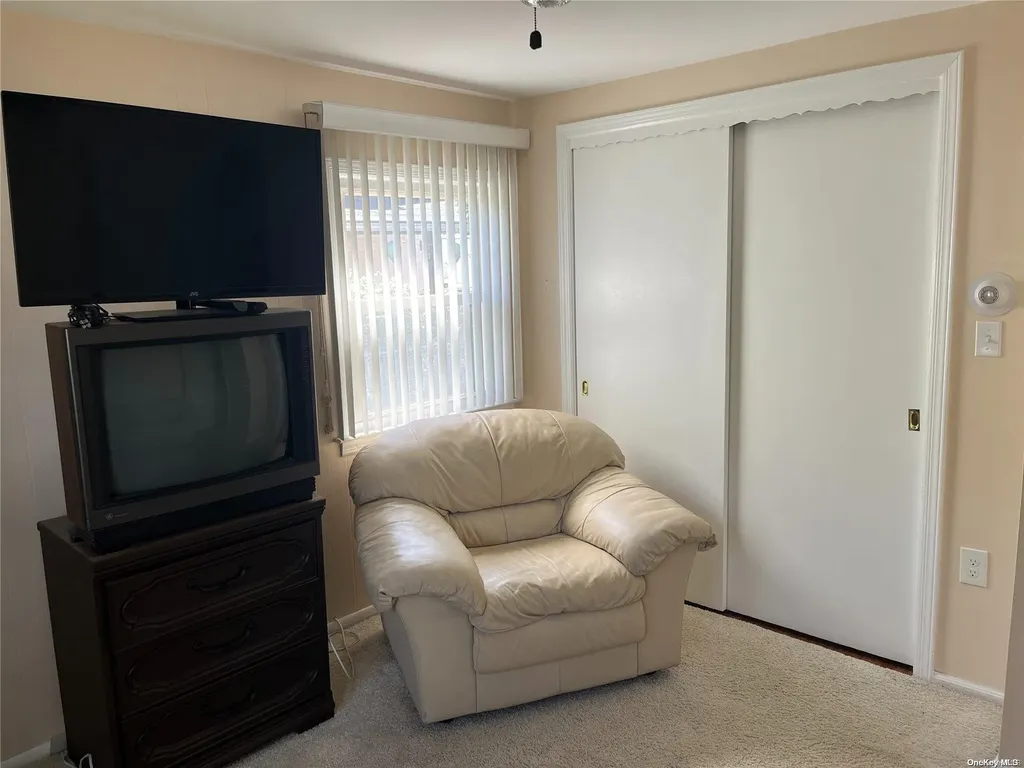 496 Morris Drive Valley Stream NY 11580
