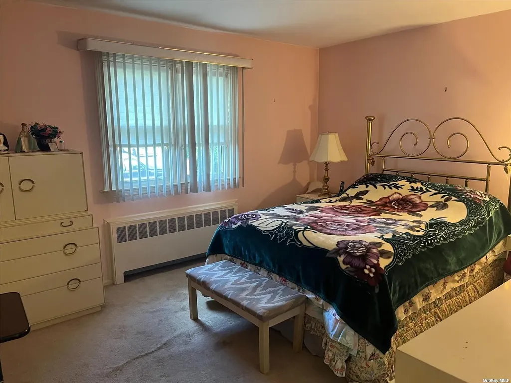 496 Morris Drive Valley Stream NY 11580