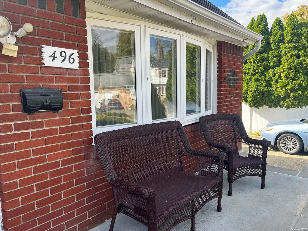 496 Morris Drive Valley Stream NY 11580