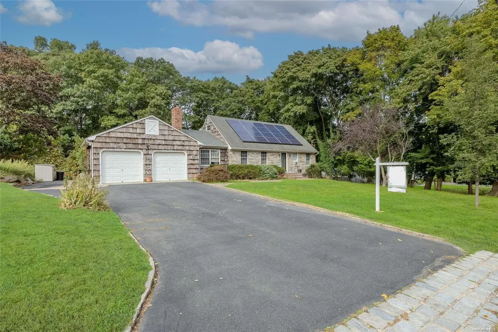103 Hallock Lane Rocky Point NY 11778