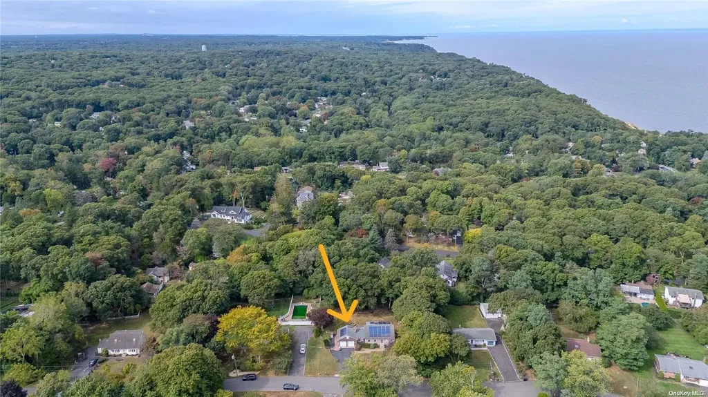 103 Hallock Lane Rocky Point NY 11778