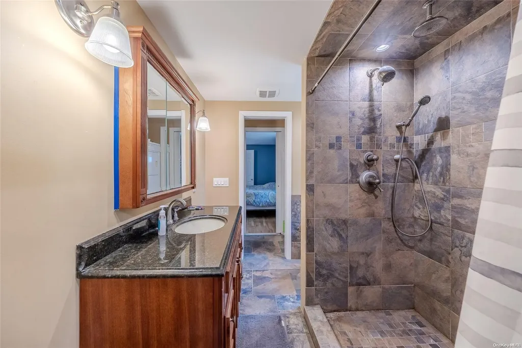103 Hallock Lane Rocky Point NY 11778