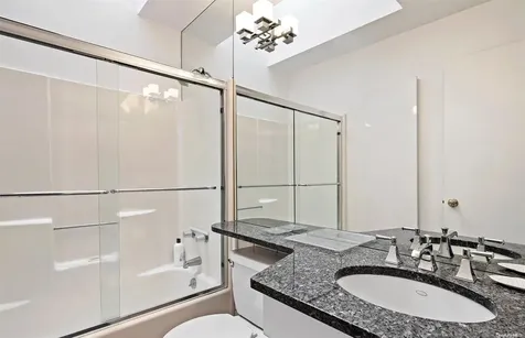 11 Gunpowder Lane East Hampton NY 11937