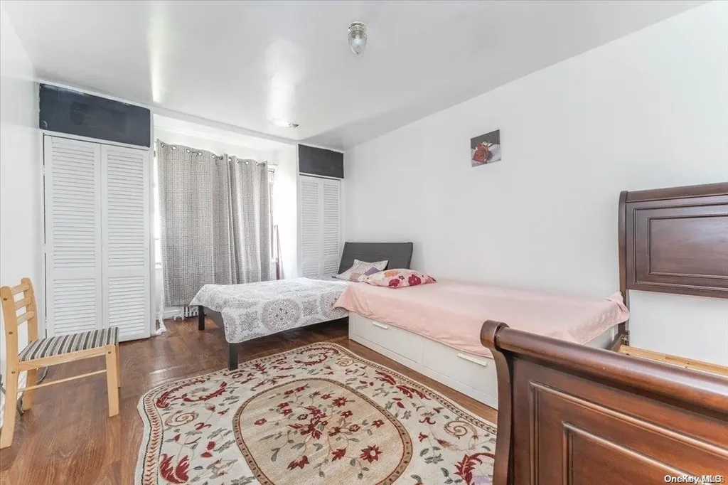 132-25 Avery Avenue Flushing NY 11355