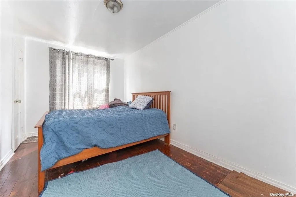 132-25 Avery Avenue Flushing NY 11355