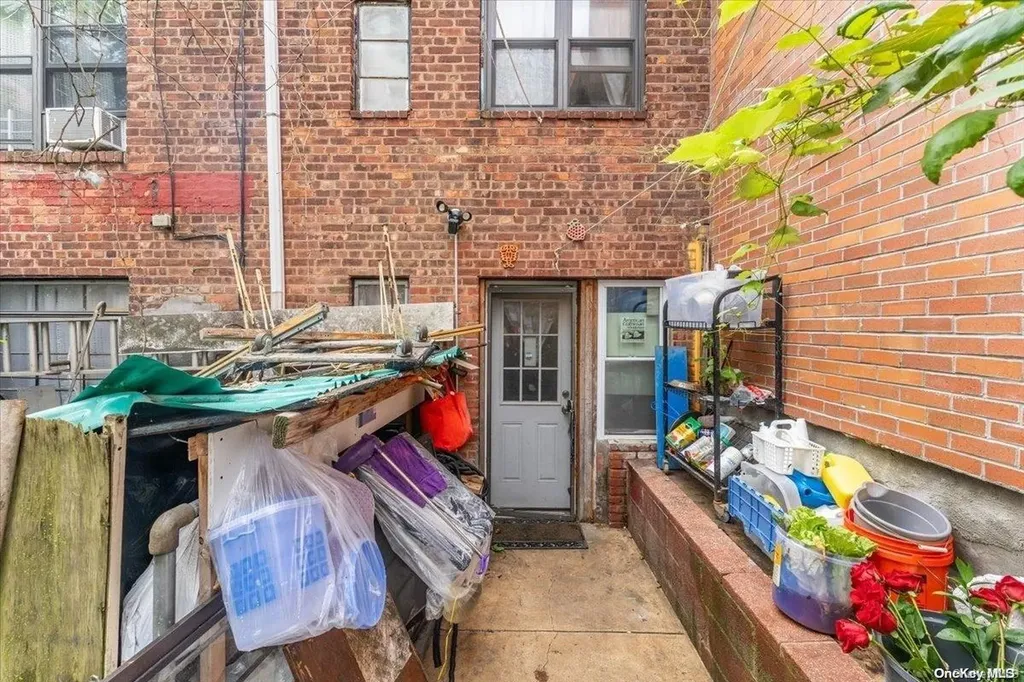 132-25 Avery Avenue Flushing NY 11355
