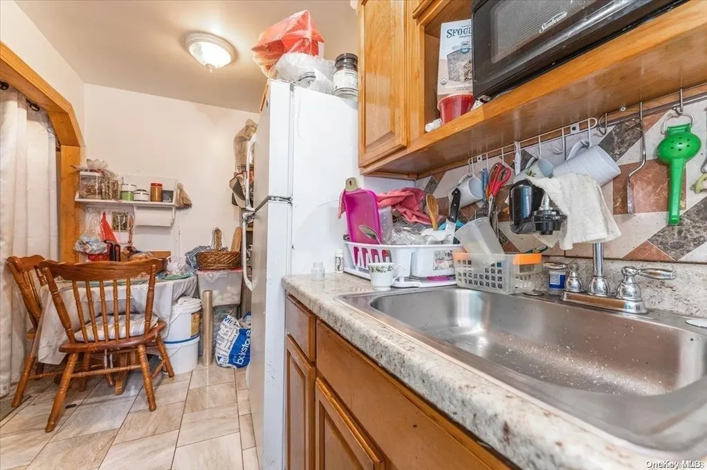 132-25 Avery Avenue Flushing NY 11355