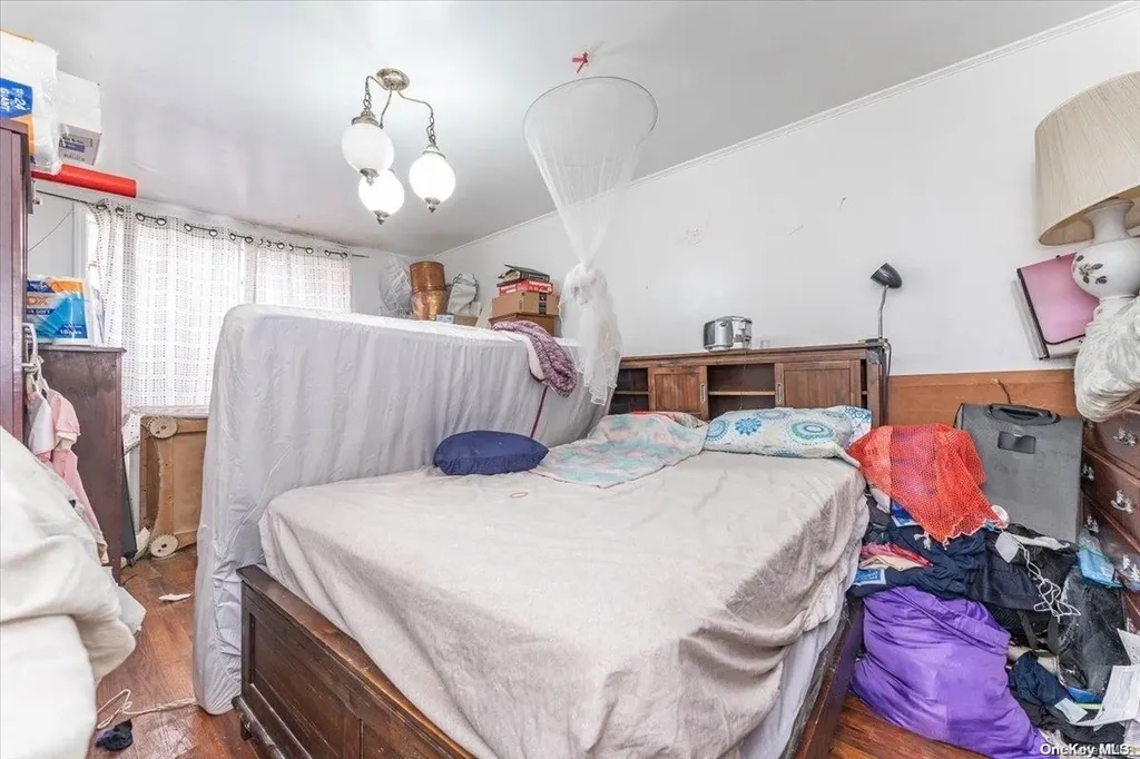 132-25 Avery Avenue Flushing NY 11355