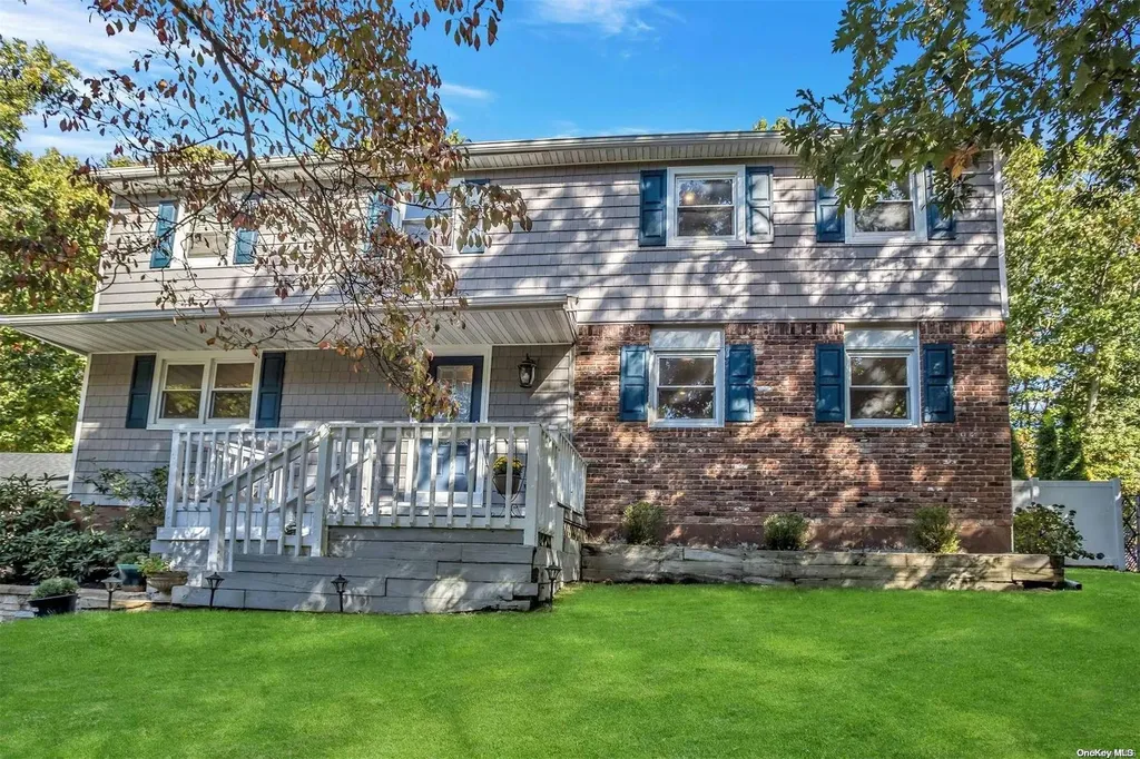 60 Sheryl Crescent Smithtown NY 11787