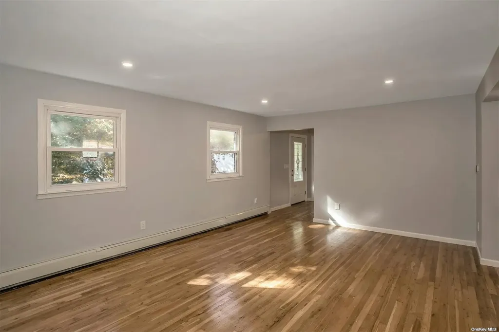 60 Sheryl Crescent Smithtown NY 11787
