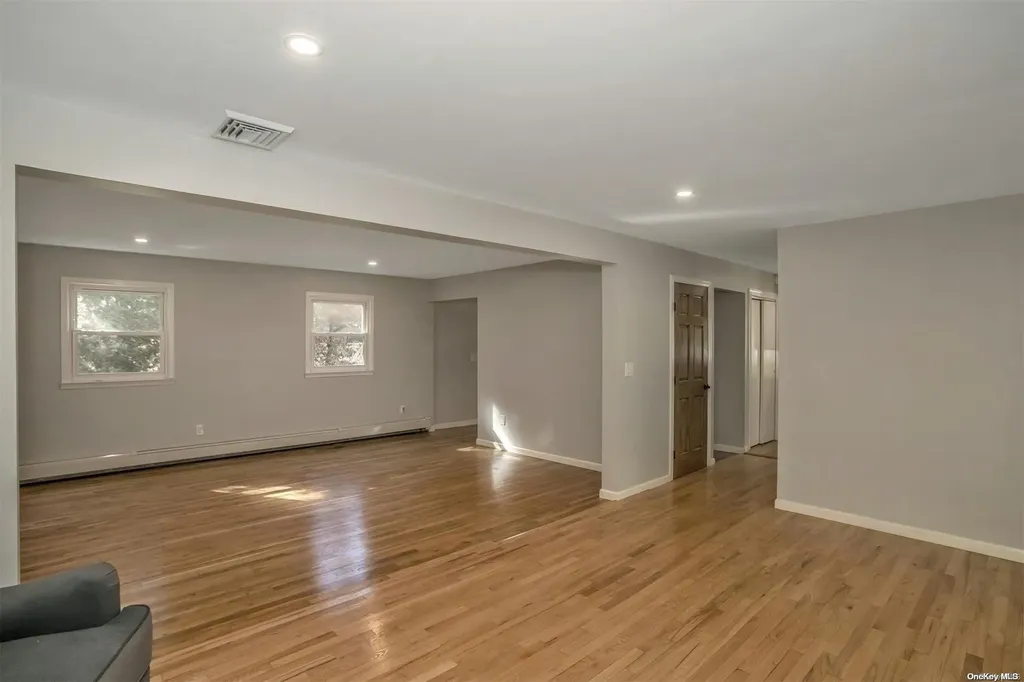 60 Sheryl Crescent Smithtown NY 11787