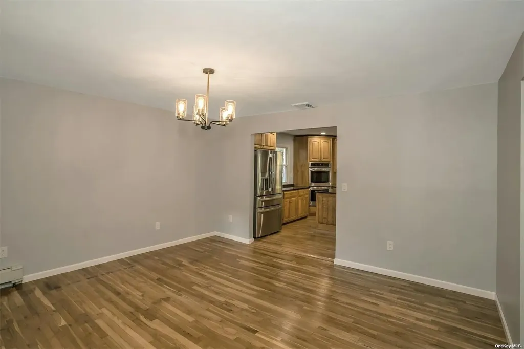 60 Sheryl Crescent Smithtown NY 11787