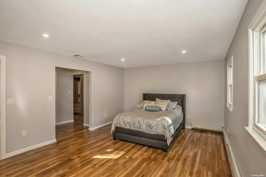 60 Sheryl Crescent Smithtown NY 11787