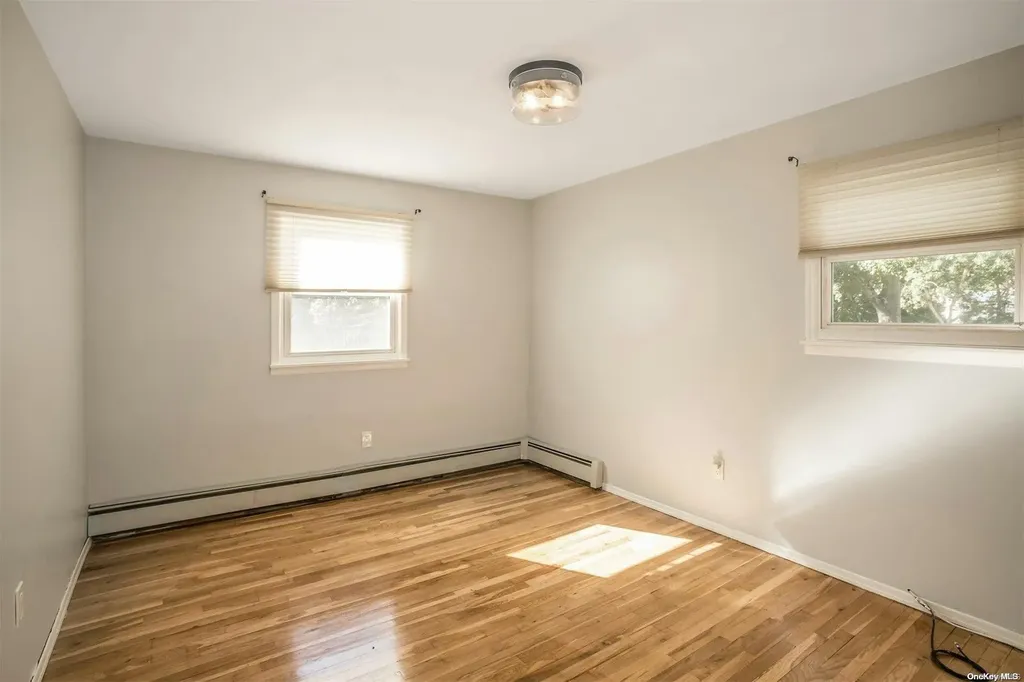 60 Sheryl Crescent Smithtown NY 11787