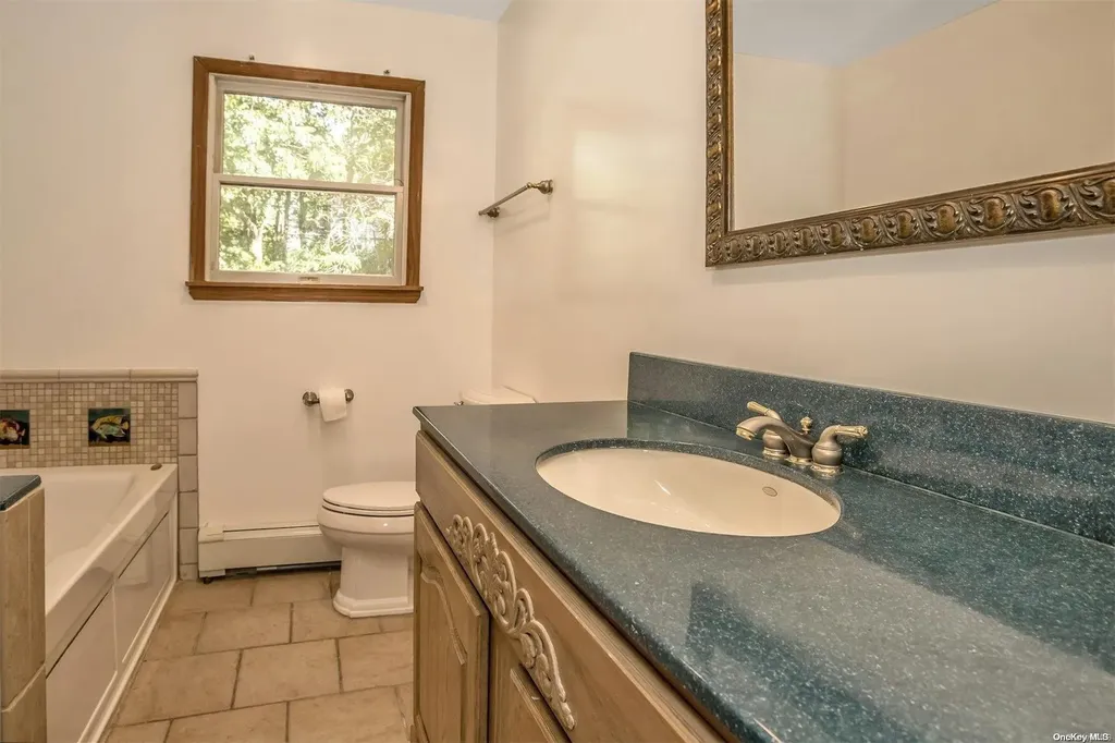 60 Sheryl Crescent Smithtown NY 11787