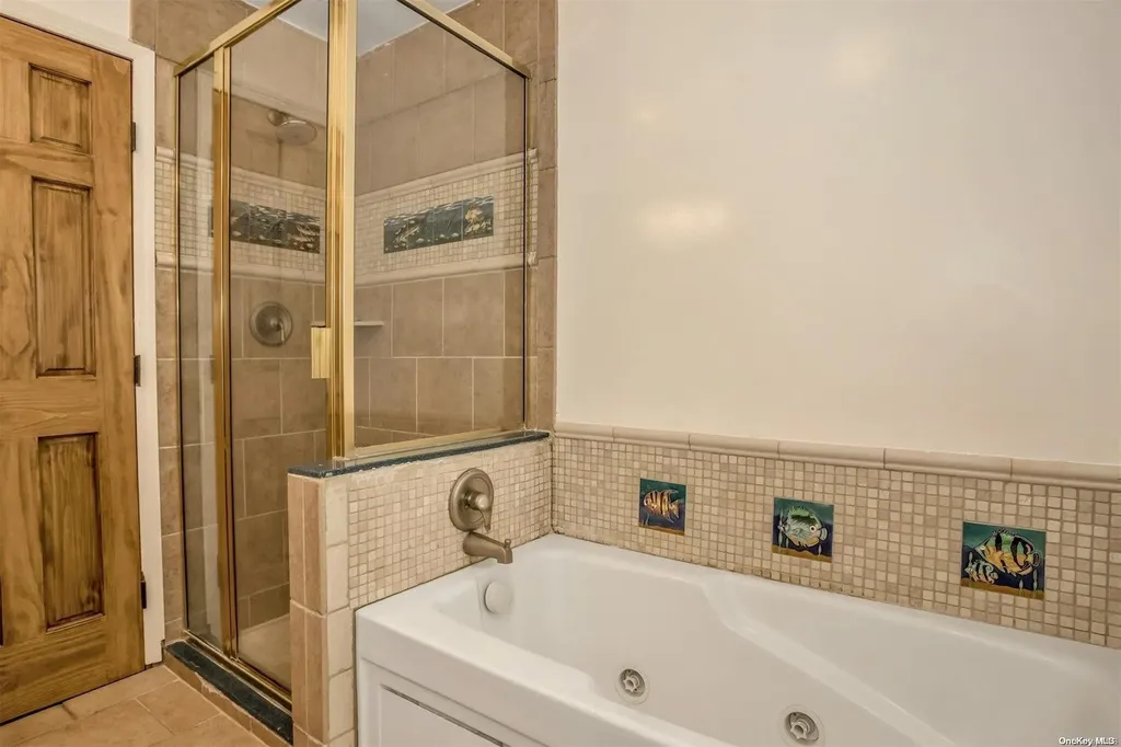 60 Sheryl Crescent Smithtown NY 11787
