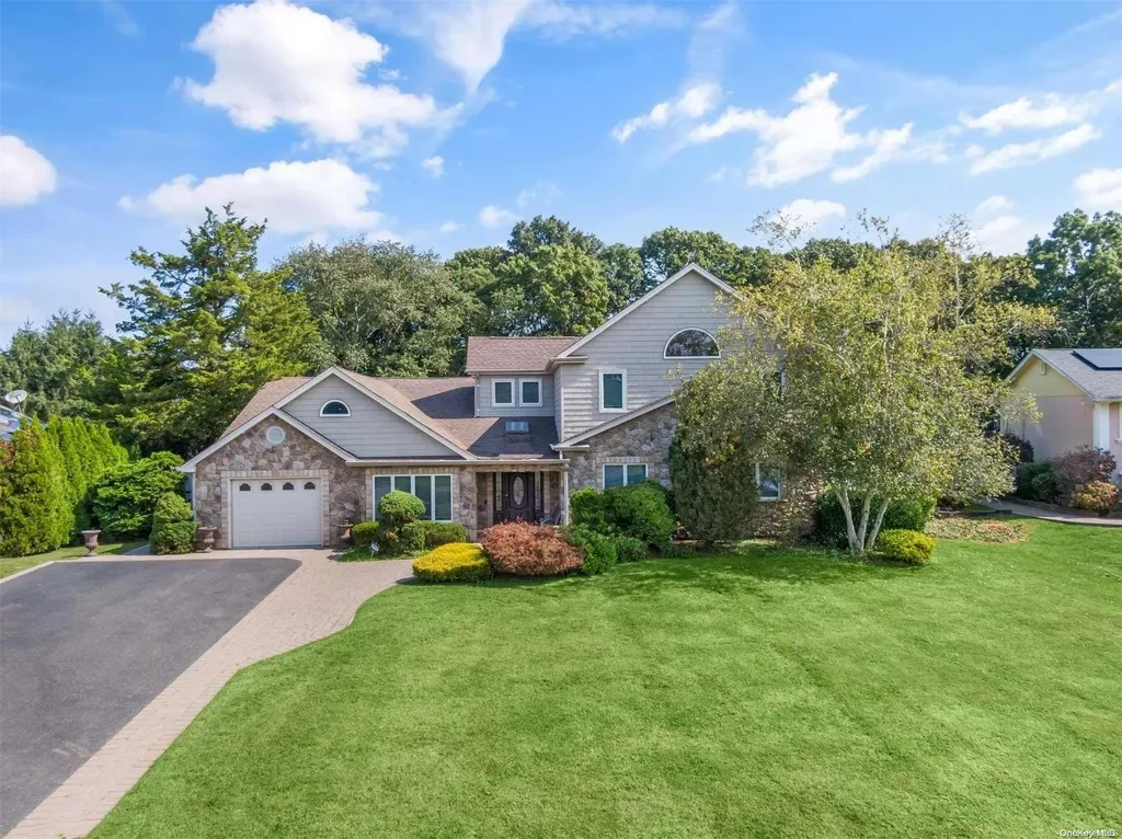 7 Coconut Drive Commack NY 11725