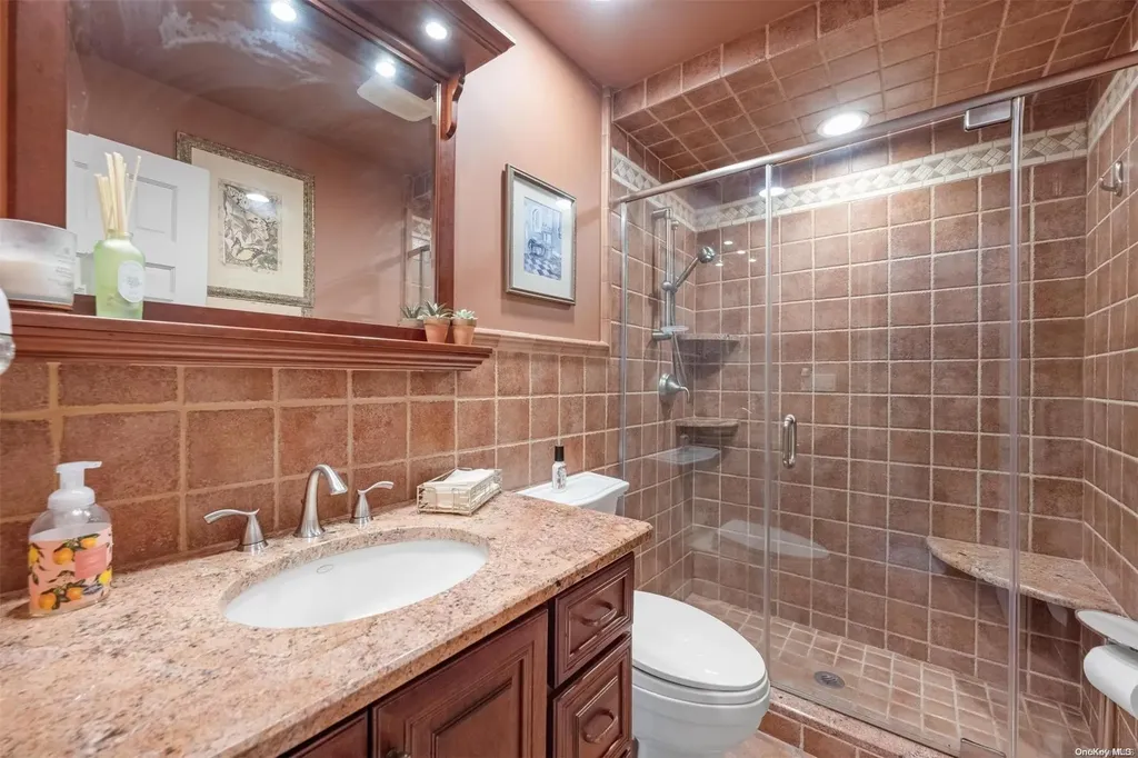 7 Coconut Drive Commack NY 11725