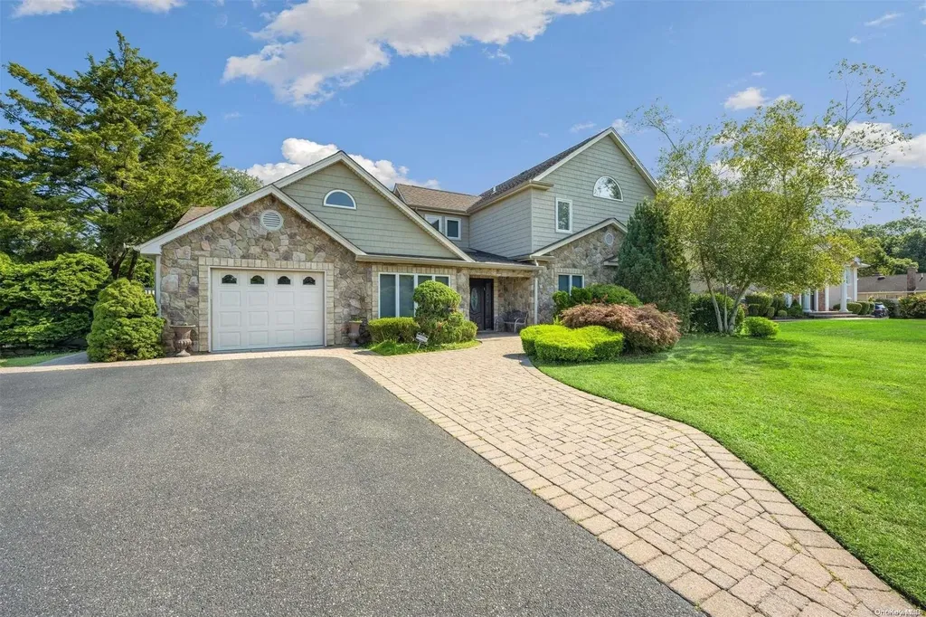 7 Coconut Drive Commack NY 11725