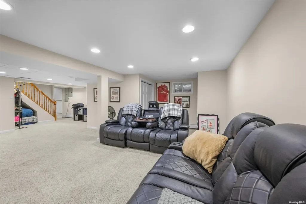 7 Coconut Drive Commack NY 11725