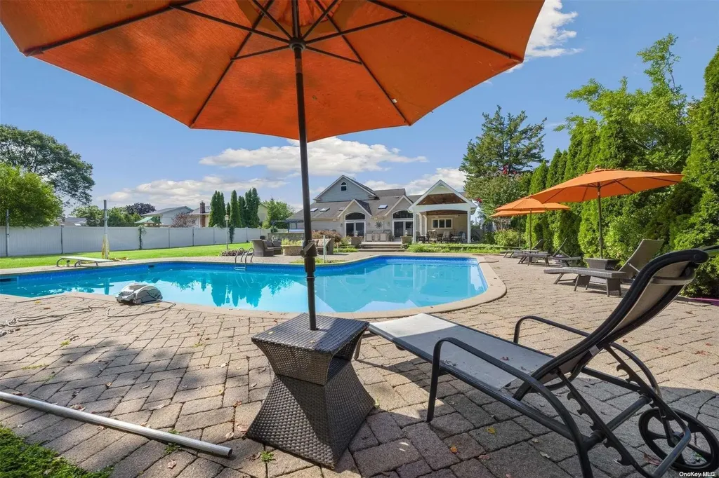 7 Coconut Drive Commack NY 11725