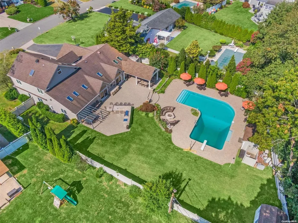 7 Coconut Drive Commack NY 11725