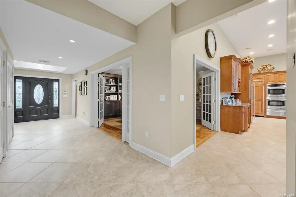 7 Coconut Drive Commack NY 11725