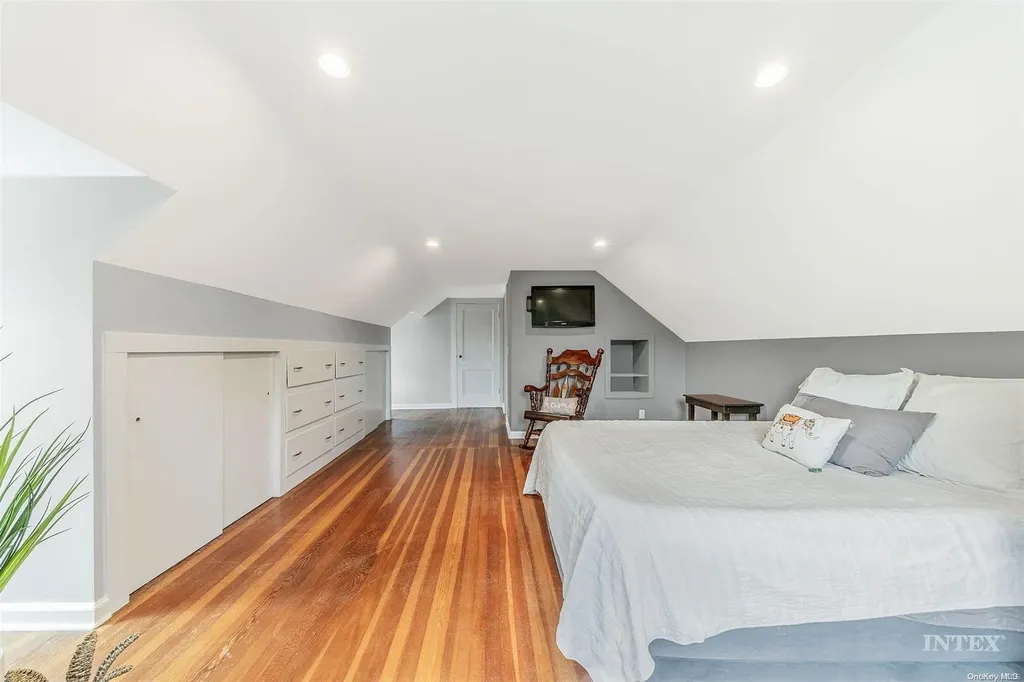 48 Orchard Road East Patchogue NY 11772