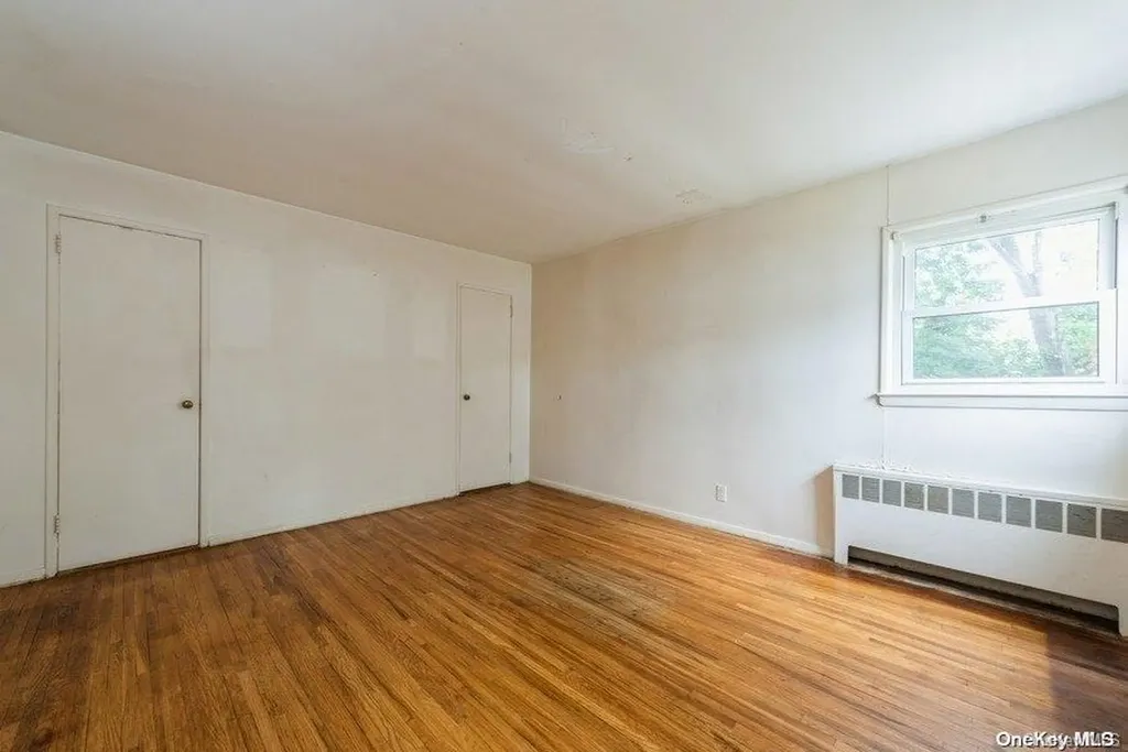 10 Robert Court Bethpage NY 11714