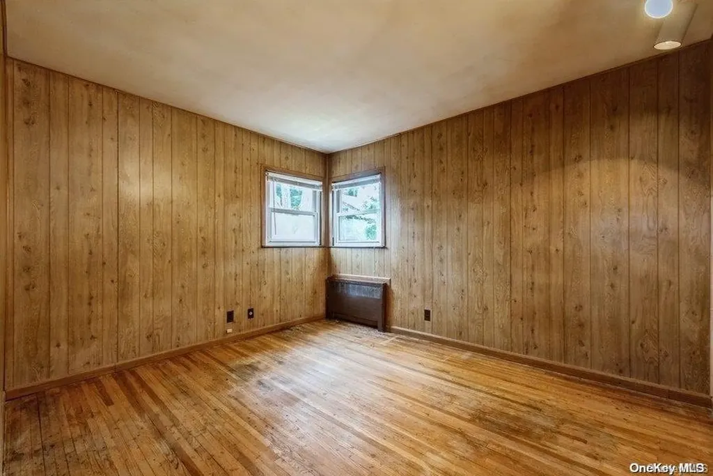 10 Robert Court Bethpage NY 11714