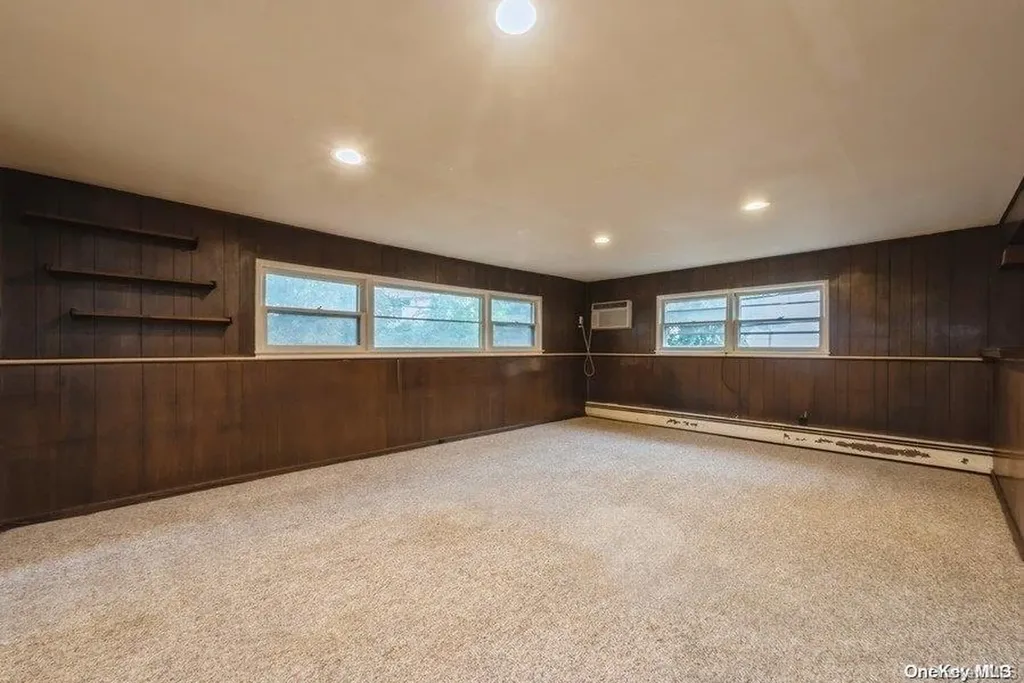 10 Robert Court Bethpage NY 11714