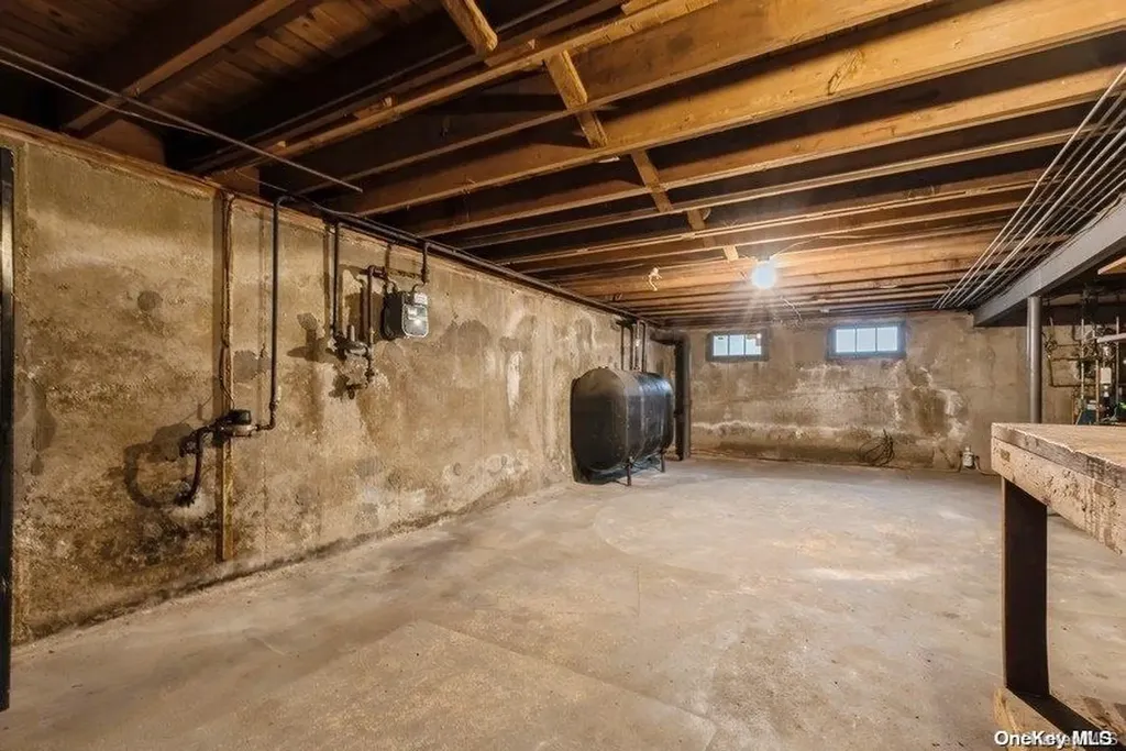 10 Robert Court Bethpage NY 11714