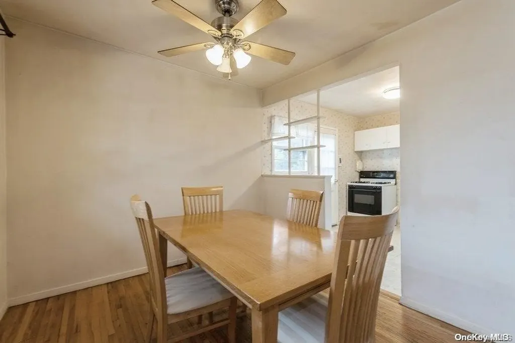 10 Robert Court Bethpage NY 11714