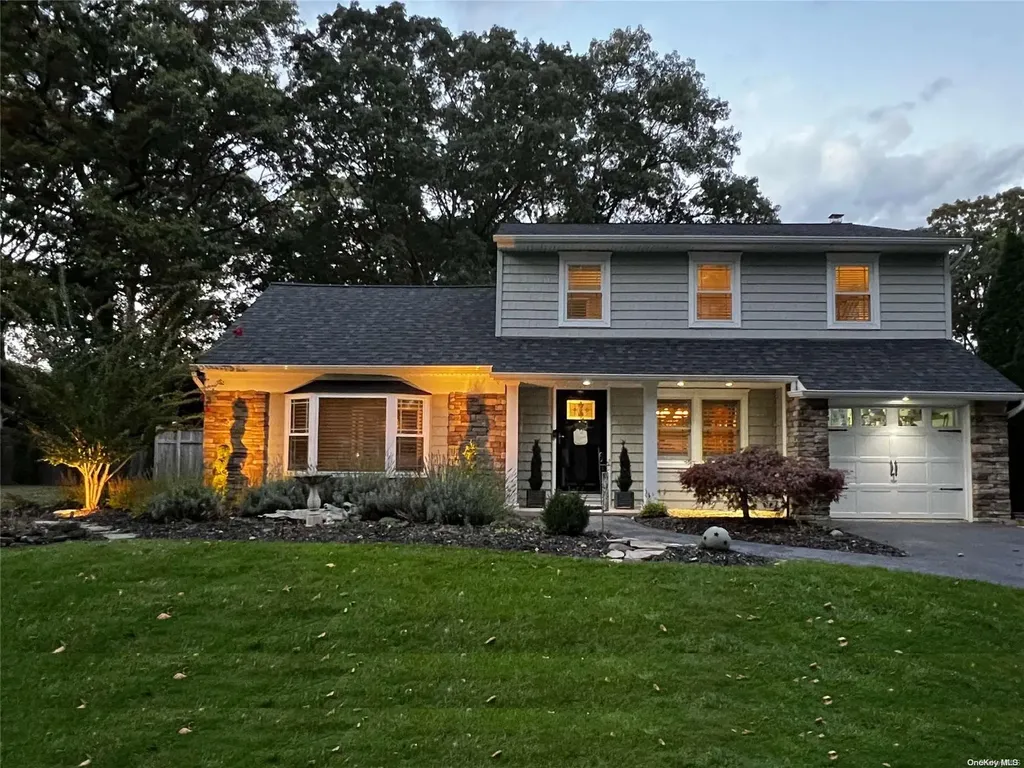 24 Summercress Lane Coram NY 11727