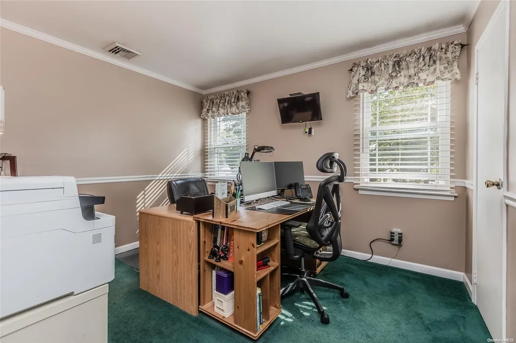 24 Summercress Lane Coram NY 11727