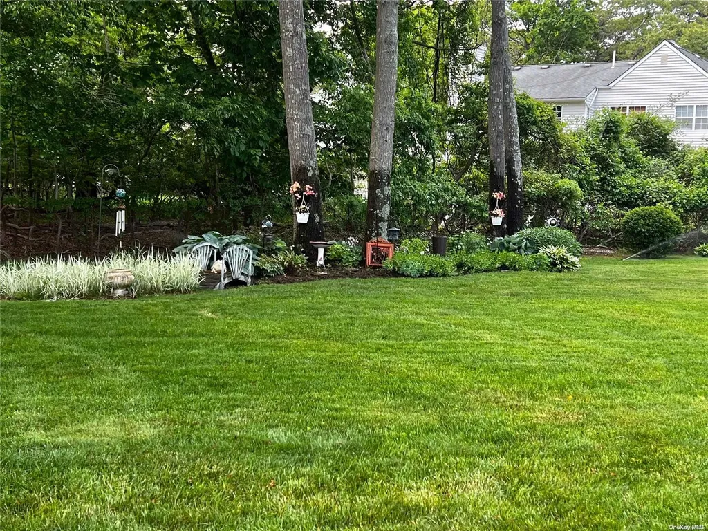 24 Summercress Lane Coram NY 11727