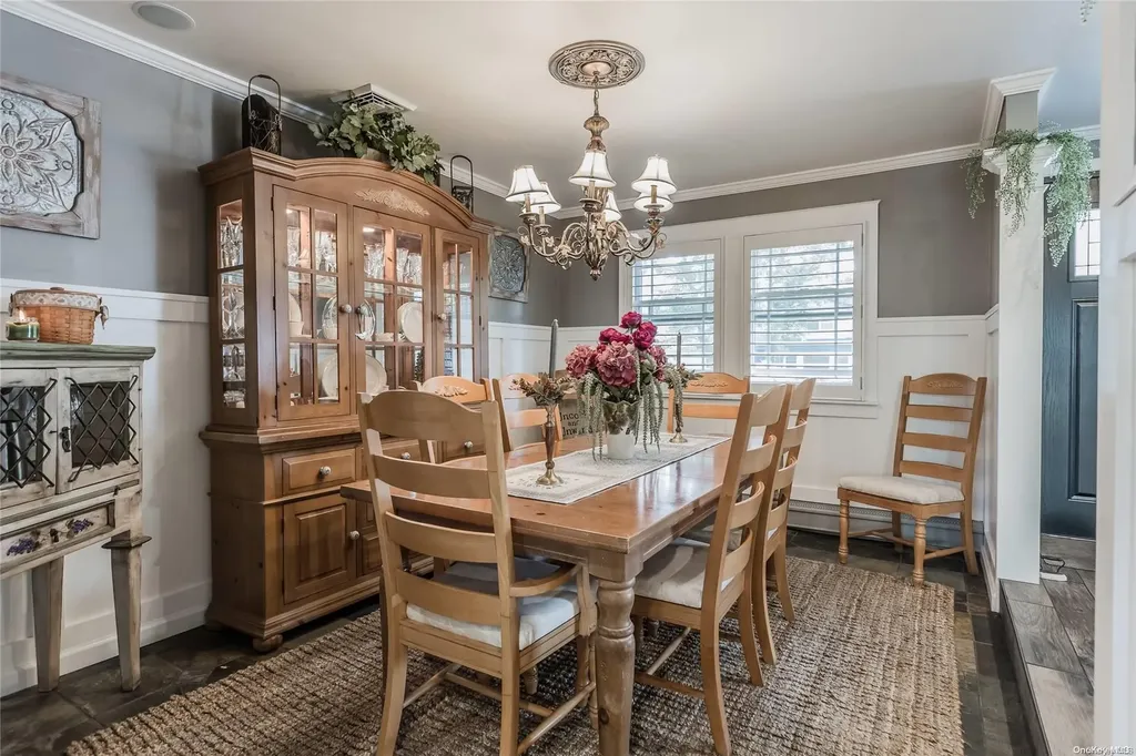 24 Summercress Lane Coram NY 11727