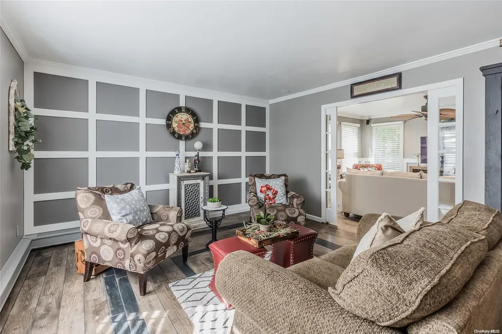 24 Summercress Lane Coram NY 11727