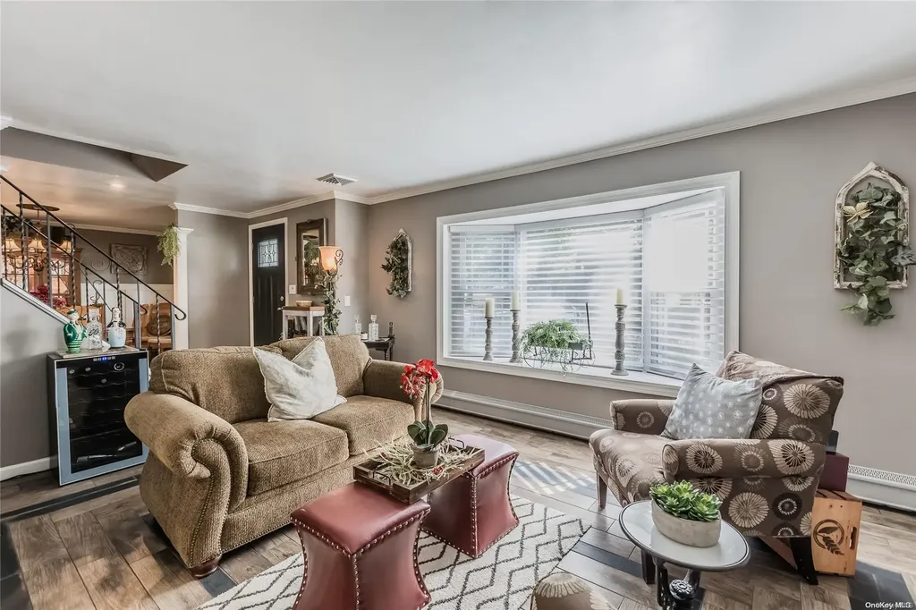 24 Summercress Lane Coram NY 11727