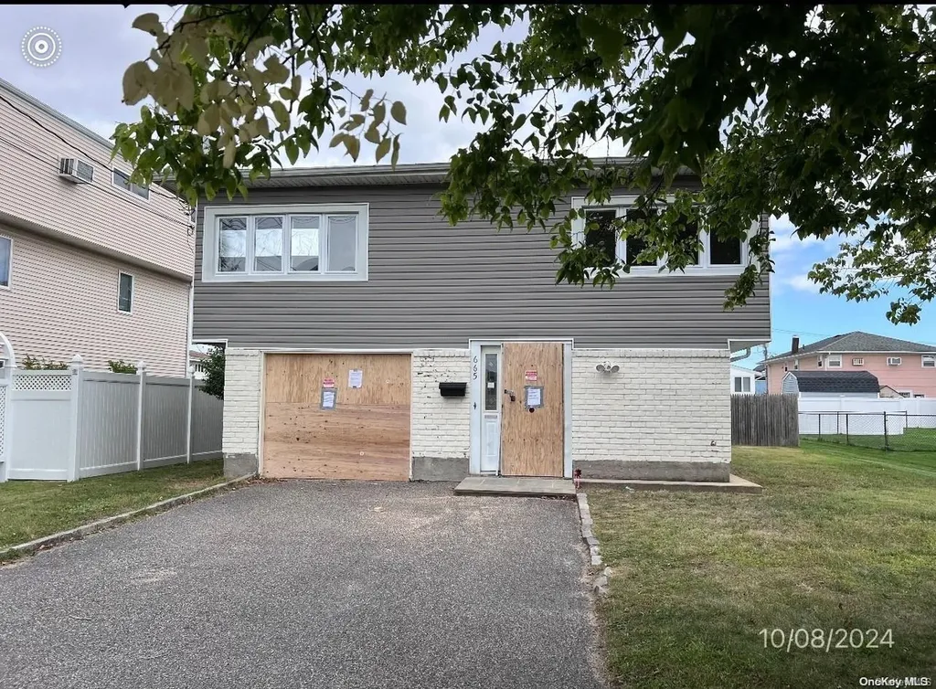 665 Miller Avenue Freeport NY 11520
