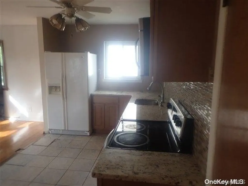 665 Miller Avenue Freeport NY 11520