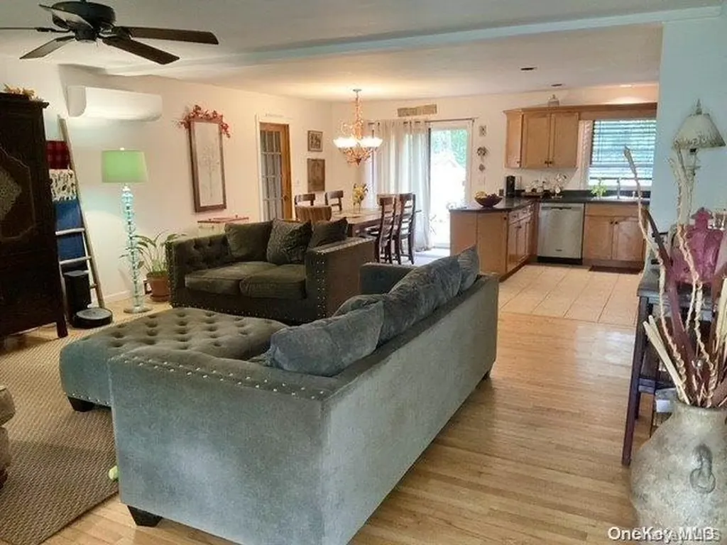 12 Brandywine Drive Mastic NY 11950