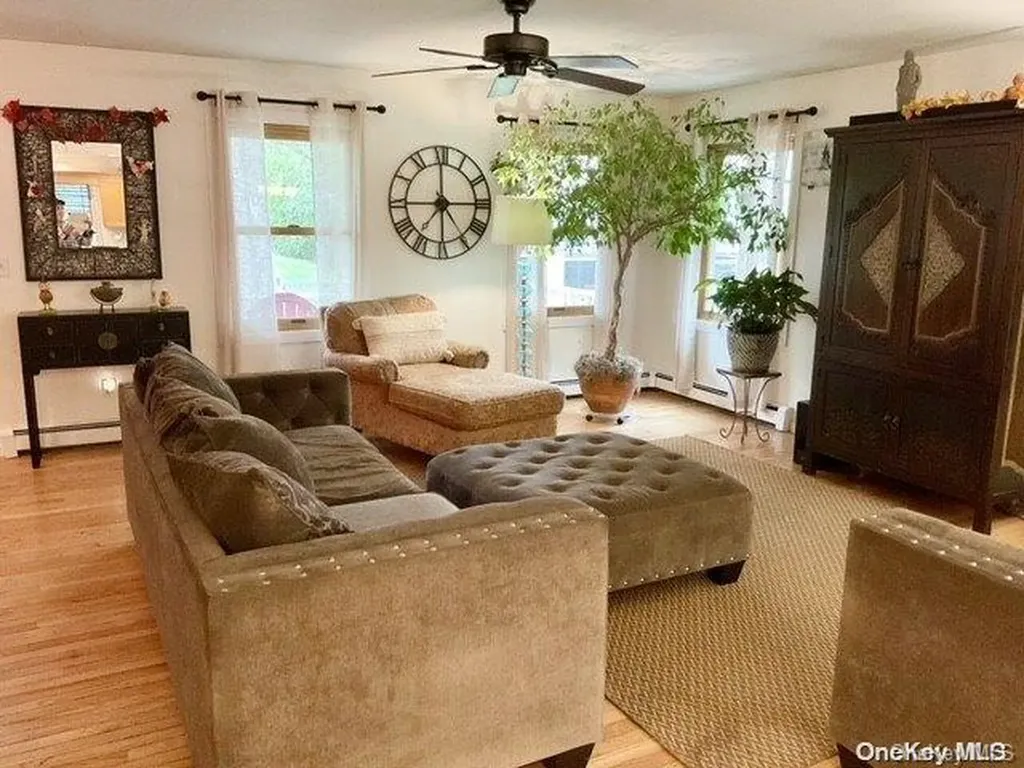 12 Brandywine Drive Mastic NY 11950