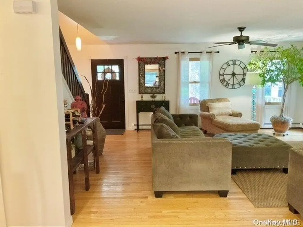 12 Brandywine Drive Mastic NY 11950