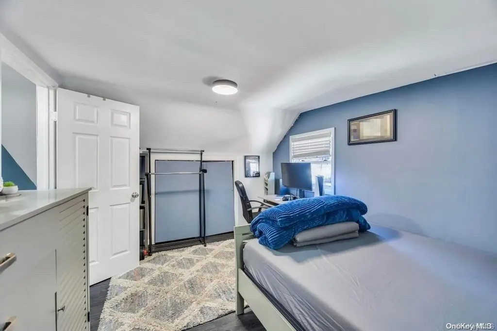 30 W Clearwater Road Lindenhurst NY 11757