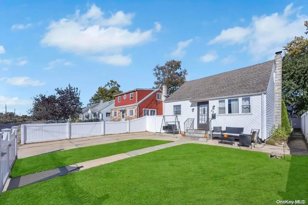 30 W Clearwater Road Lindenhurst NY 11757