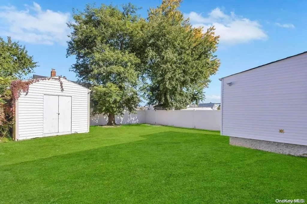 30 W Clearwater Road Lindenhurst NY 11757