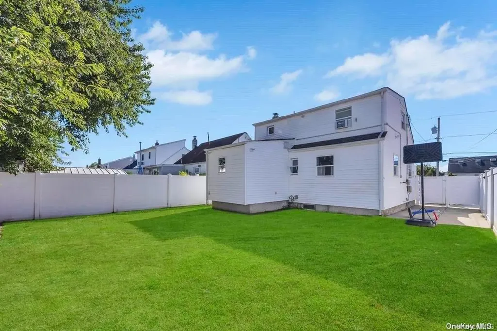 30 W Clearwater Road Lindenhurst NY 11757