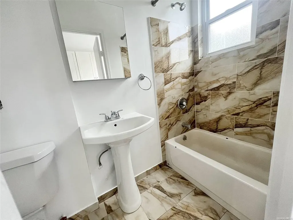 585 Onderdonk Avenue Ridgewood NY 11385